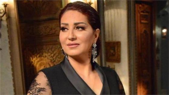 وفاء عامر تدعي للفنانة رجاء الجداوي بسبب إصابتها بفيروس كورونا